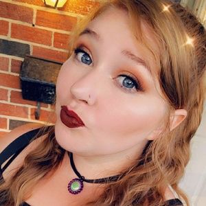 Meet your Posher, Juli